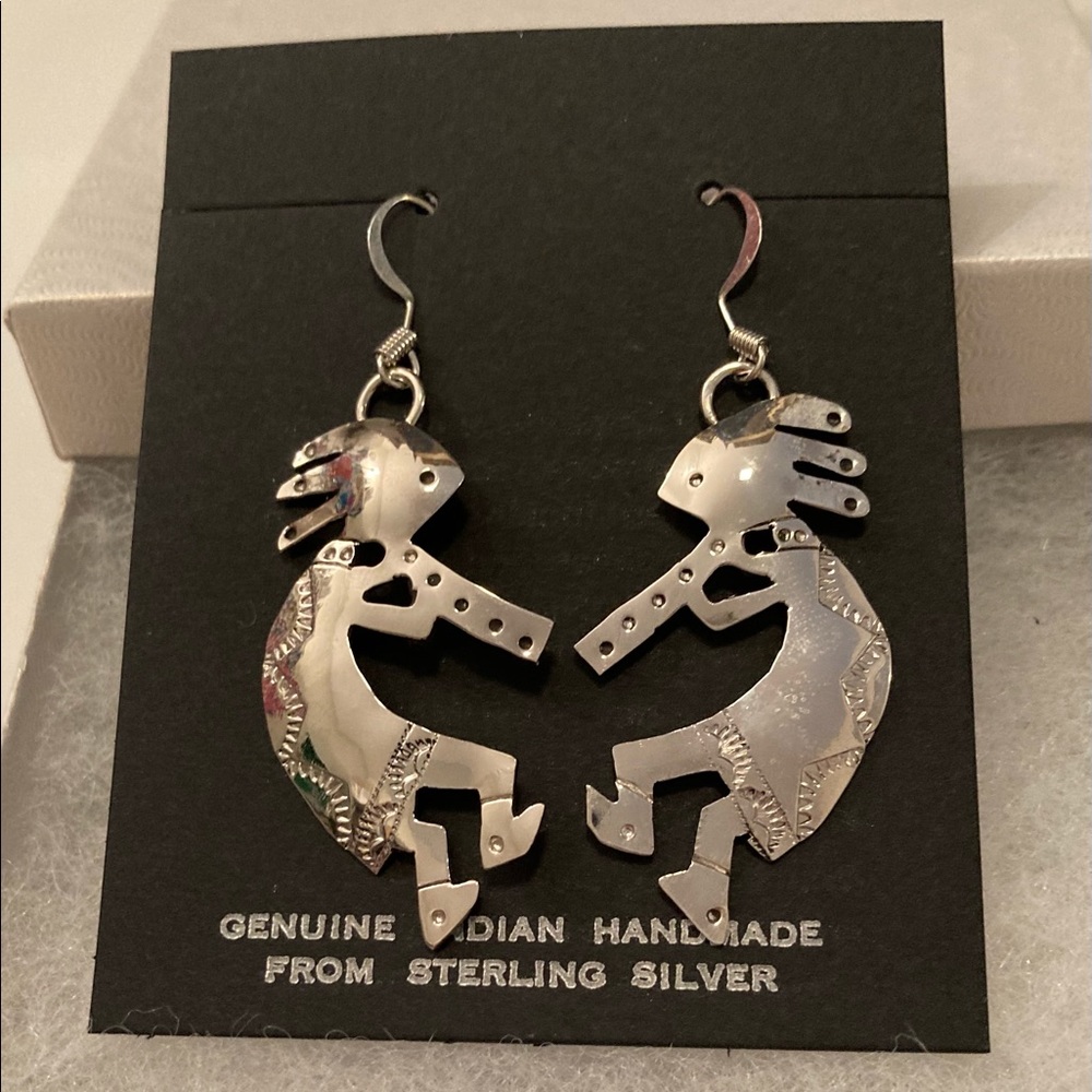 Native American Kokopelli Earrings - Picture 6 of 7